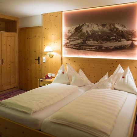 Landhotel Foehrenhof אלמאו חדר תמונה
