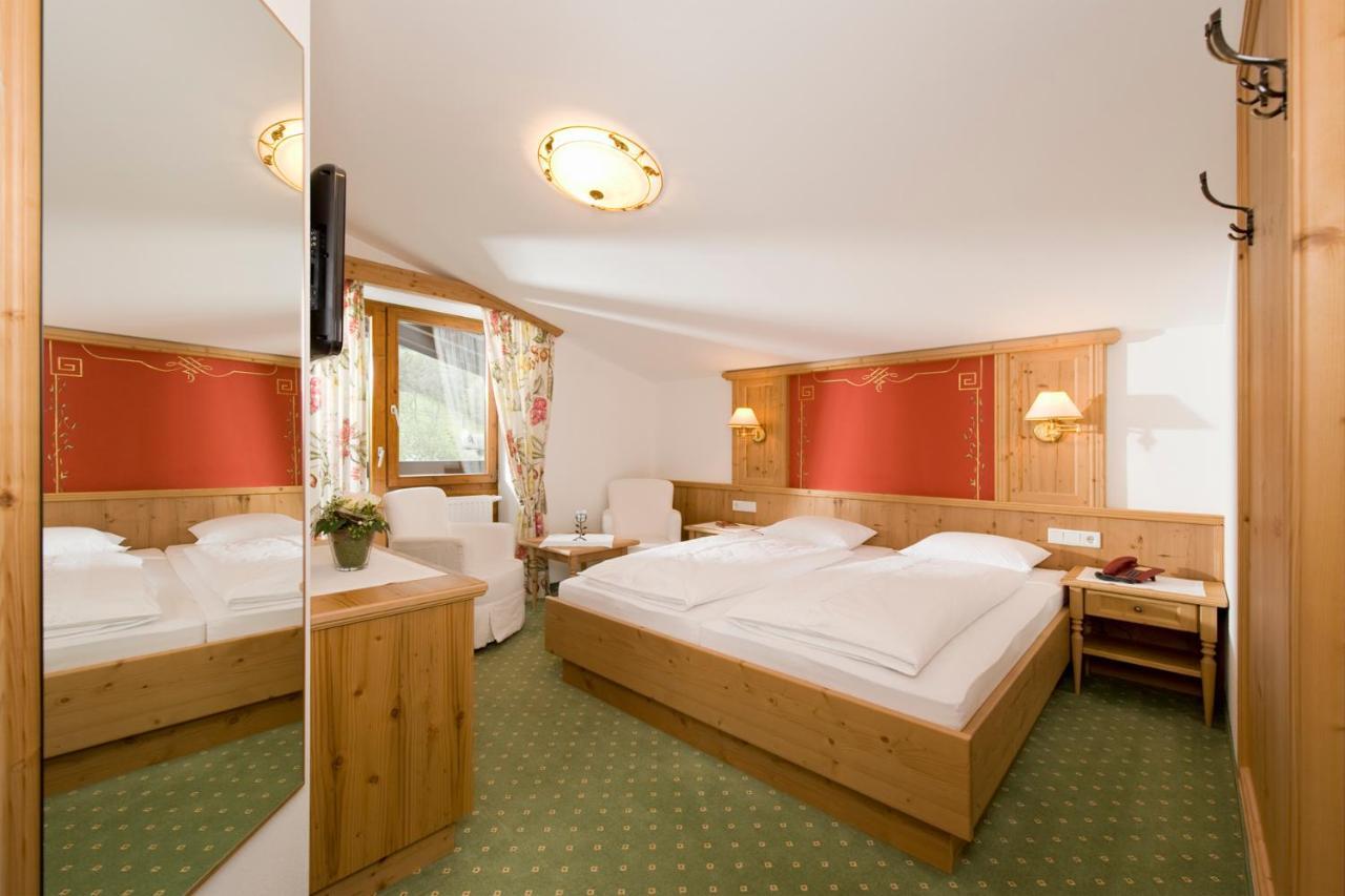 Landhotel Foehrenhof אלמאו מראה חיצוני תמונה