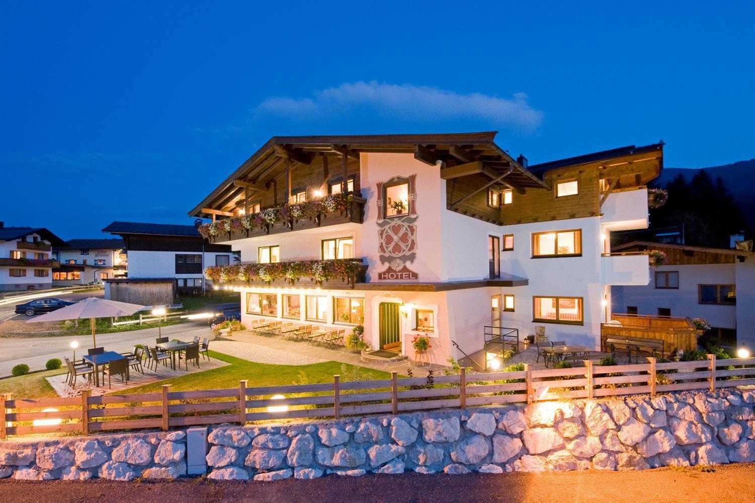 Landhotel Foehrenhof אלמאו מראה חיצוני תמונה