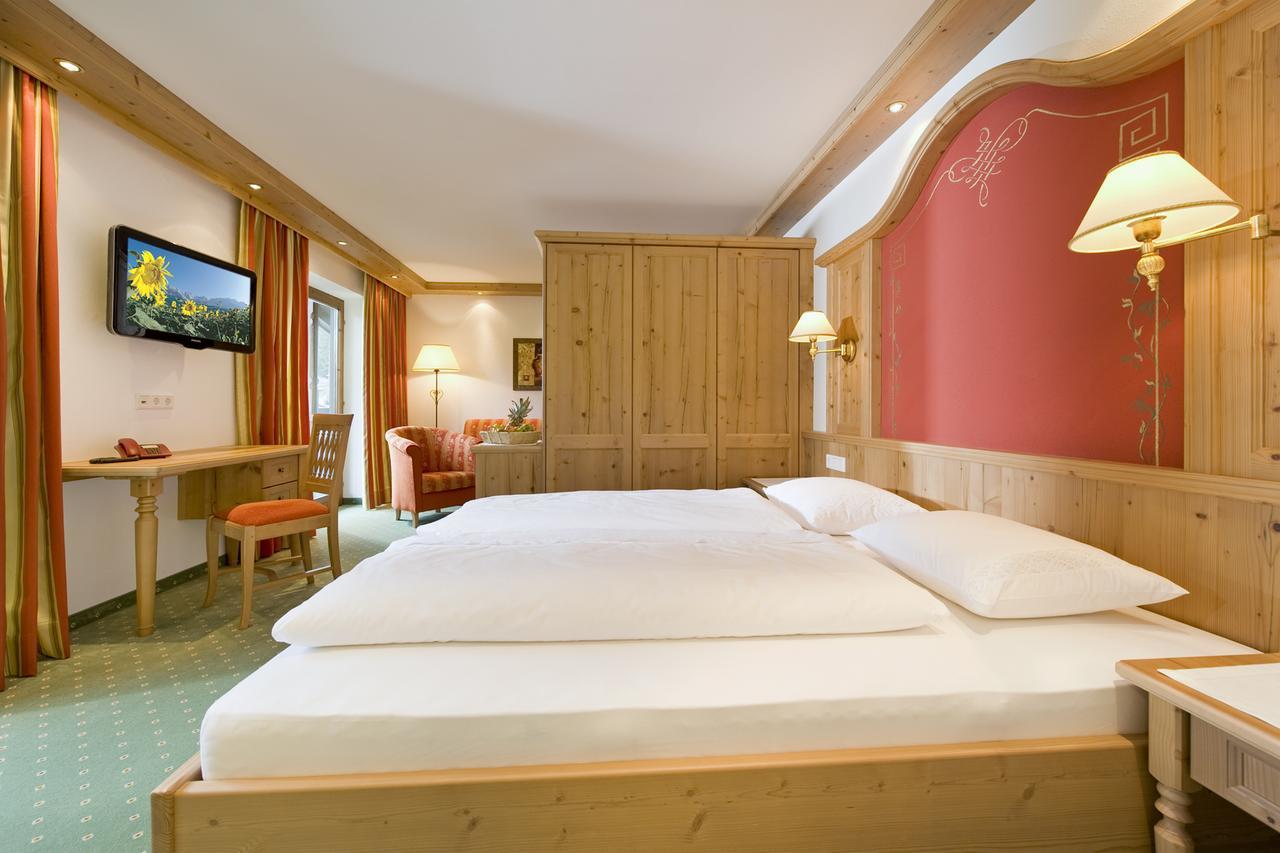 Landhotel Foehrenhof אלמאו מראה חיצוני תמונה